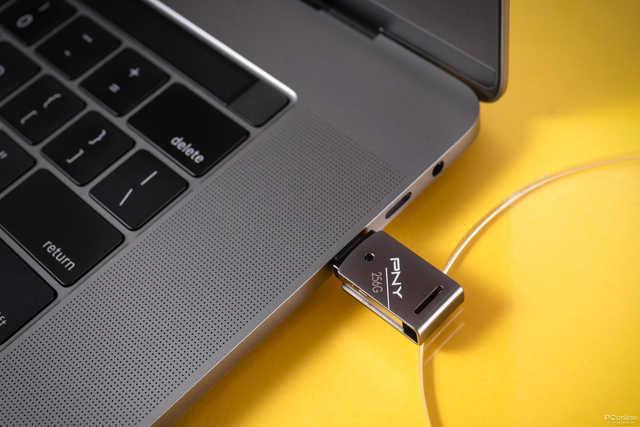 电脑更新win11黑屏没反应了